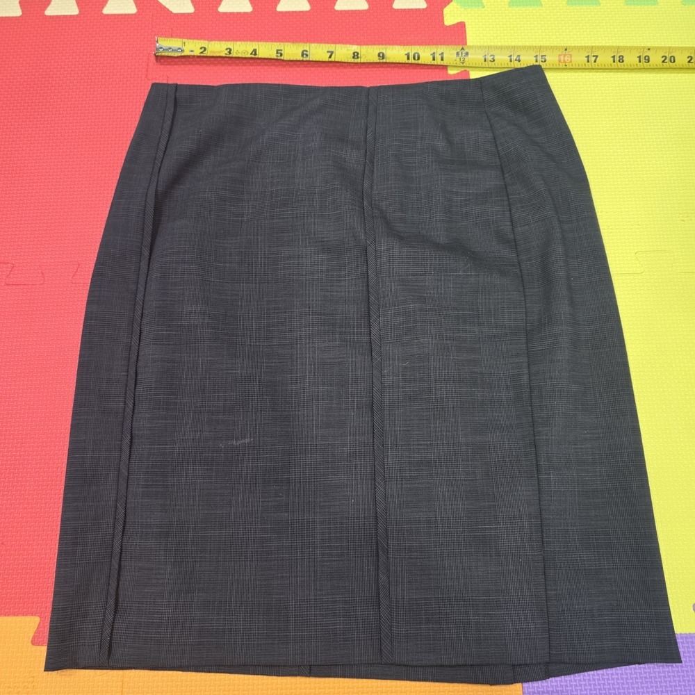 Halogen Women's Gray Plaid Pencil Skirt‎ - Size 6 - Lined Career/Office Wear